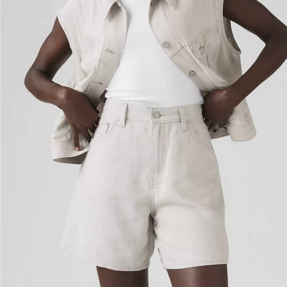 Levi's high rise baggy linen blend women’s shorts
